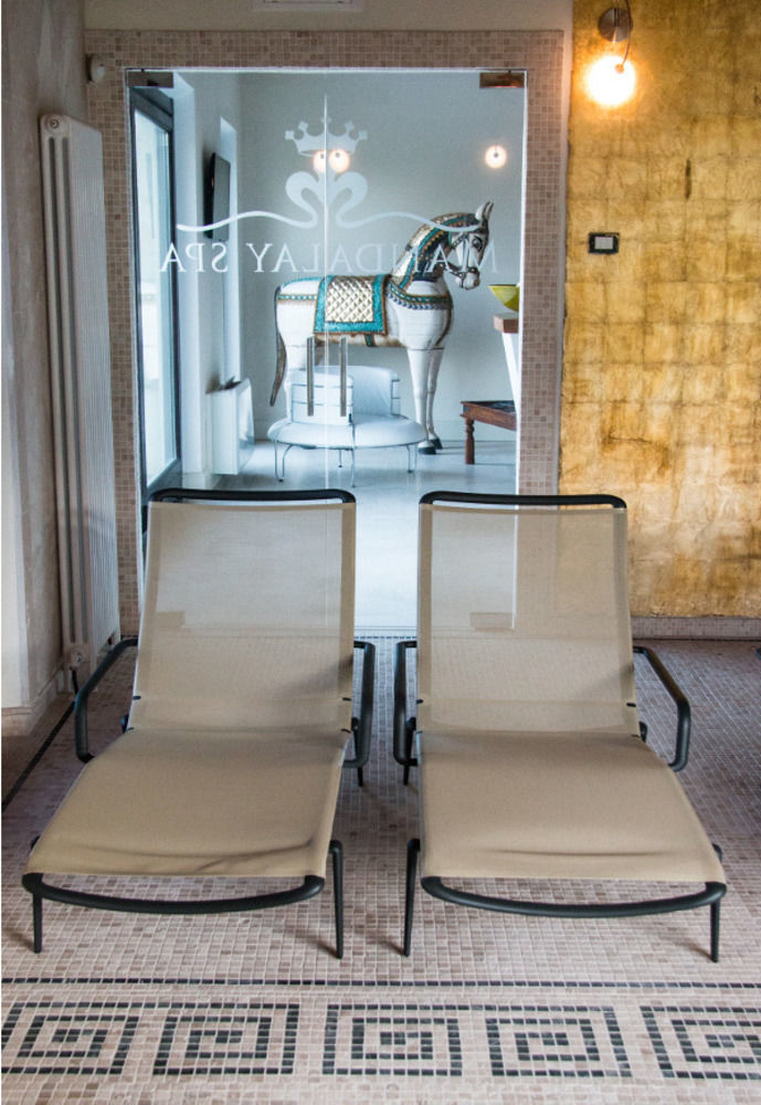 Mandalay & Casa di campagna